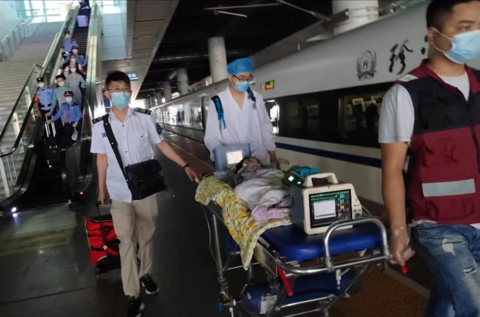 嘉禾县高铁转运公司